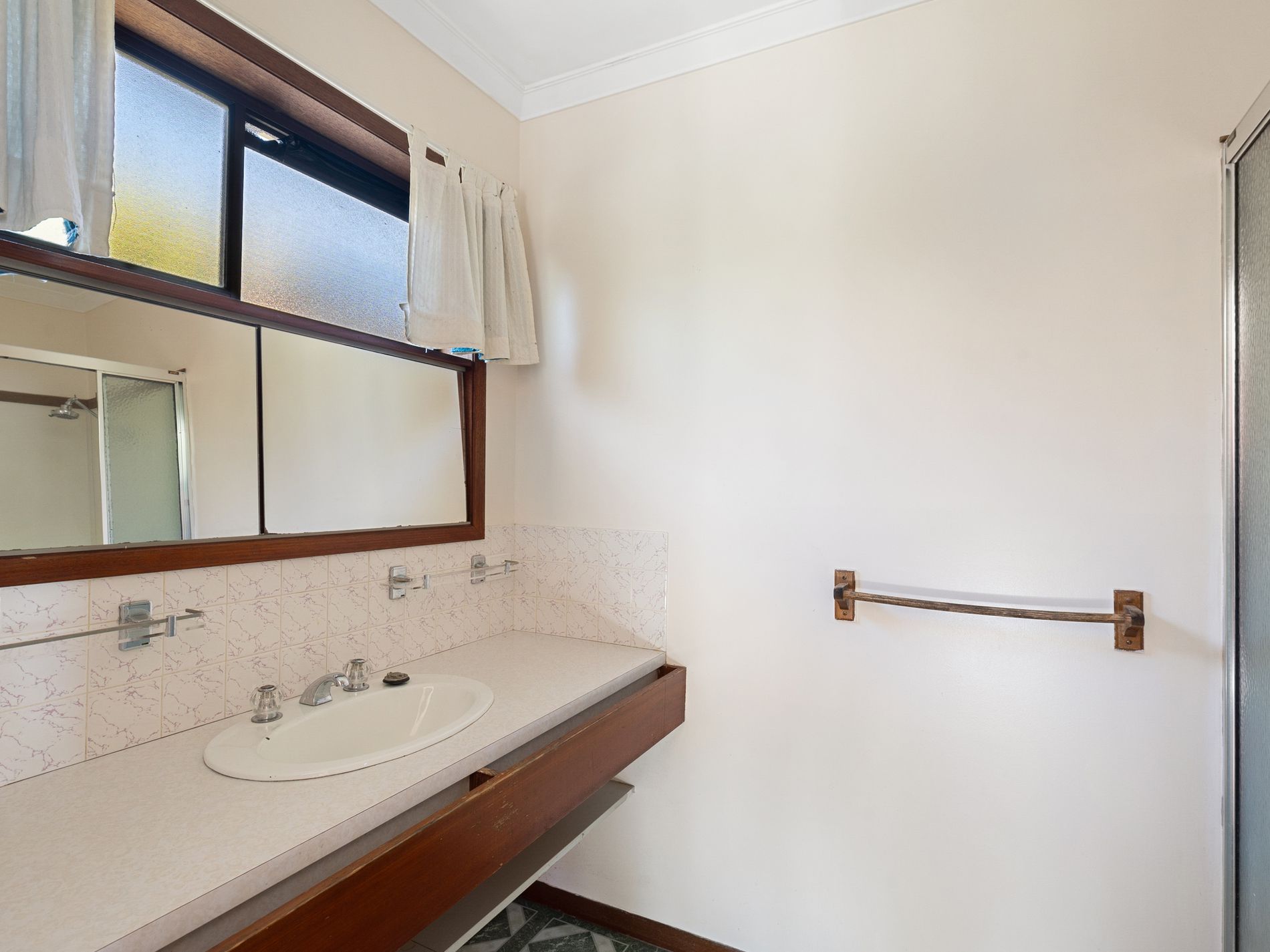 27 Redbank Road, Seymour