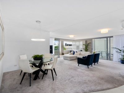 206 / 105 Scarborough Street, Southport