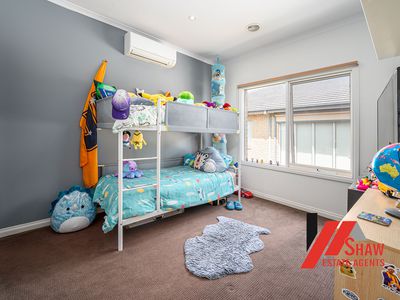 2 TEESIDE COURT, Sanctuary Lakes