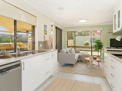 2 Barnard St, Carindale