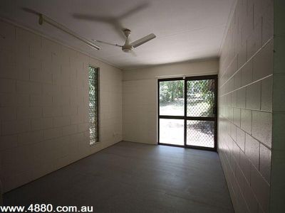 10 Meeroo Street, Kuranda