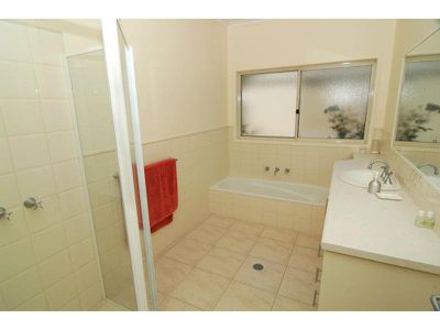 1 Willow Road, Broadwater