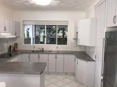 1 / 39 Cairns Street, Cairns North