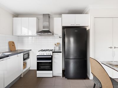 2 / 105 Merton Street, Altona Meadows