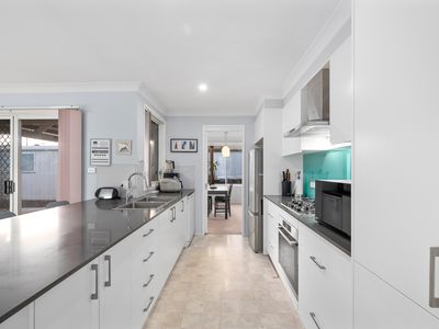 172 Leacocks Lane, Casula