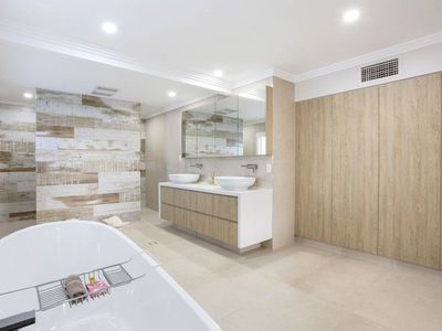 2 Cypress Court, Minyama