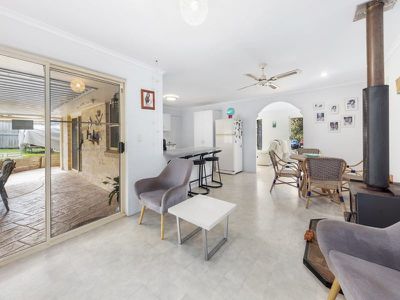 21 Gooloi Court, Tewantin