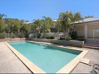 Multi Units / 36 Rusthon St, Runcorn