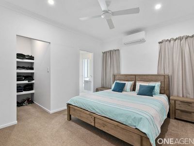 1 Paperbark Way, Urangan