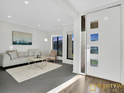 16 Lakefield Way, Wyndham Vale