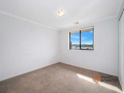 46 / 41 Lawrenson Circuit, Jacka