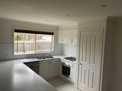 2 Sahara Way , Truganina