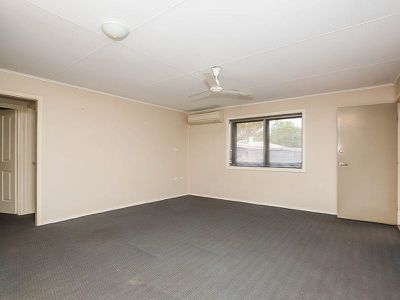 2 / 1 Brown Way, South Hedland