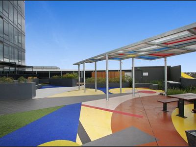 2222 / 18 Mt Alexander Road, Travancore