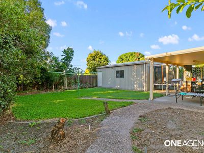 6 Greenway Drive, Pialba