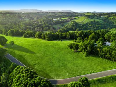 111 FOWLERS LANE, Bangalow