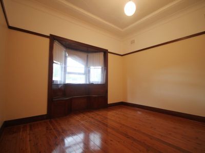 14 Westfield, Earlwood