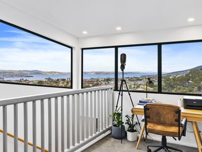 35 Valley Street, West Hobart