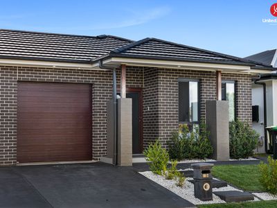 32A Hinton Loop, Oran Park