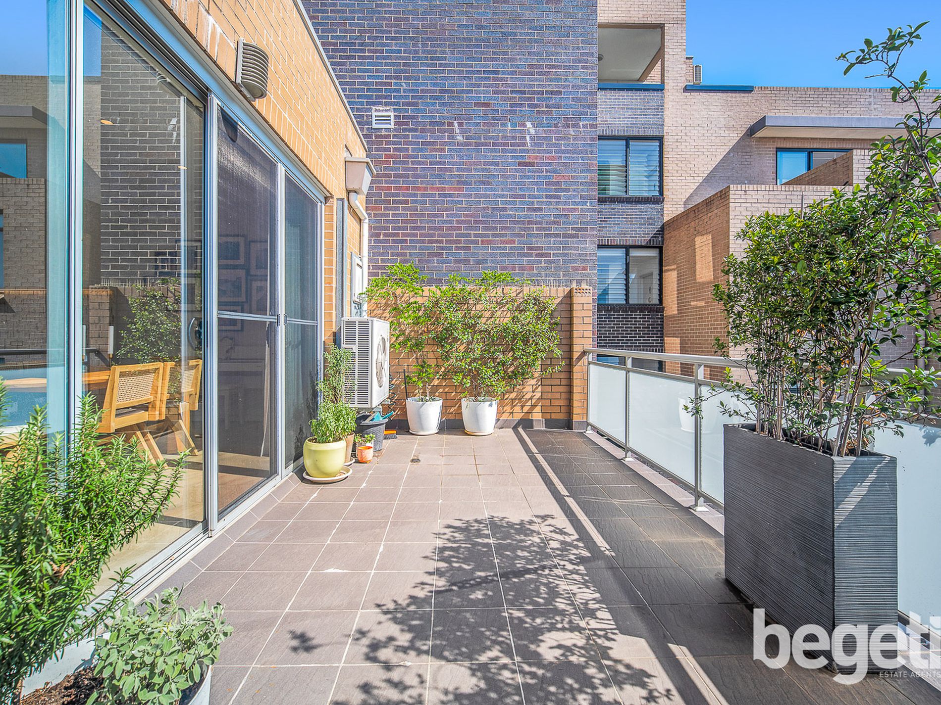 6 / 37 Burwood Road, Belfield