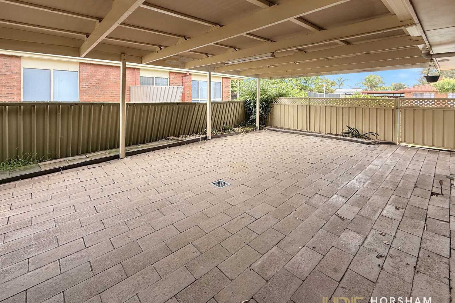 2 Mintern Crescent, Horsham