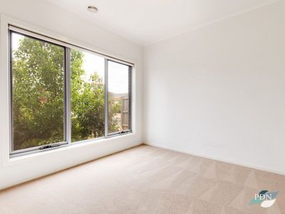 2 / 26 Georgia Crescent, Werribee