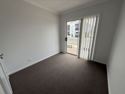 8a Driftway Street, Austral