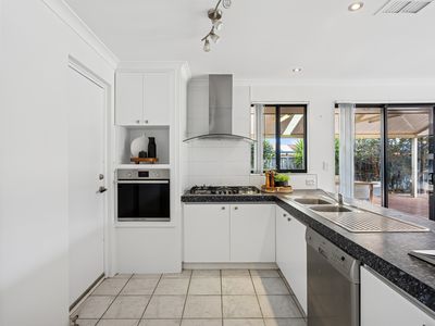 37 Star Bush Crescent, Ellenbrook