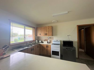9 Melanesia Court, Warrnambool