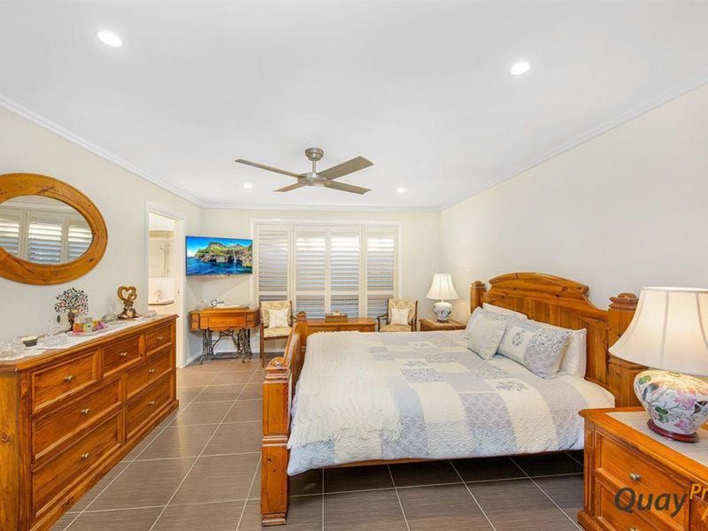 8 Winn Grove, Camden
