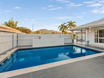 76 River Park Drive, Annandale