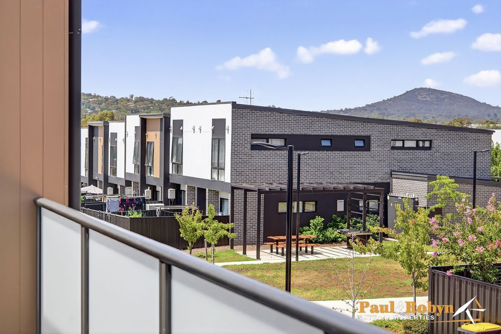 11A Woodberry Avenue, Coombs