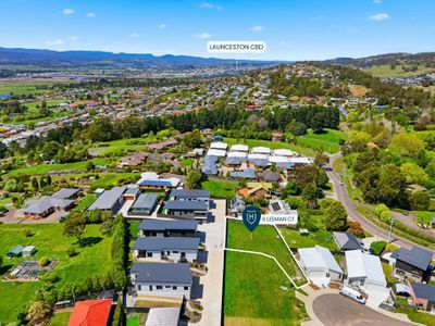 6 Leeman Court, Riverside