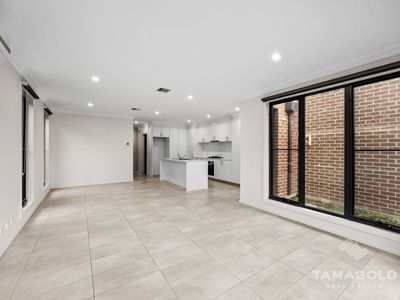 12 Cockatiel Street, Narre Warren