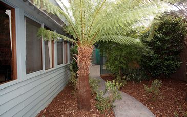 1 Young Street, Beaconsfield Upper