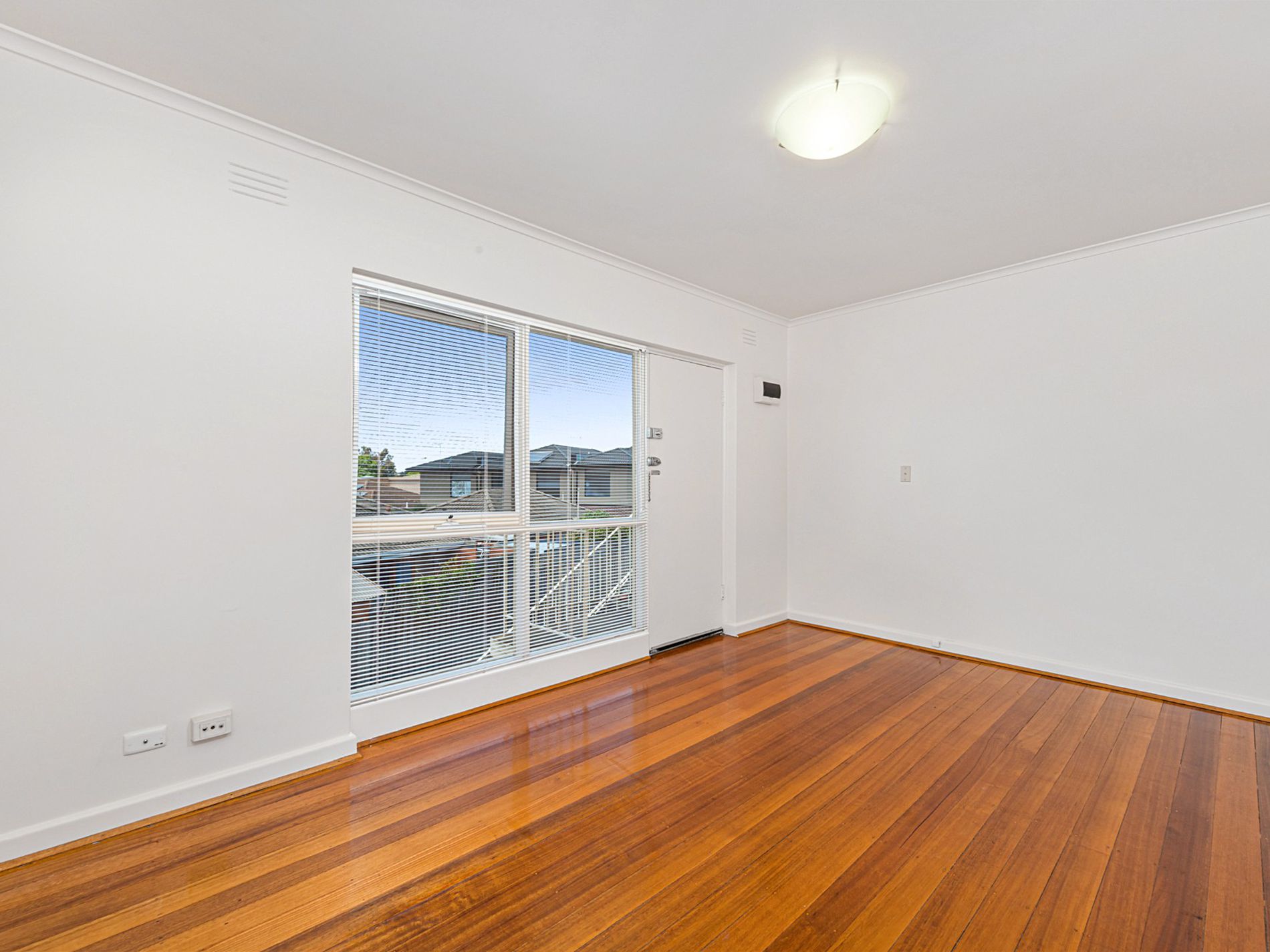 14/15 Waratah Avenue, Glen Huntly Vic