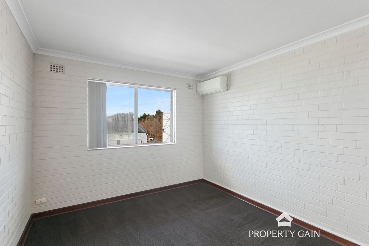 10 / 82 Broadway, Crawley