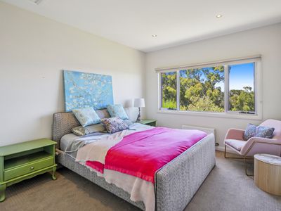 100 Jacksons Road, Franklin