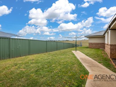 30 Emerald Drive, Kelso