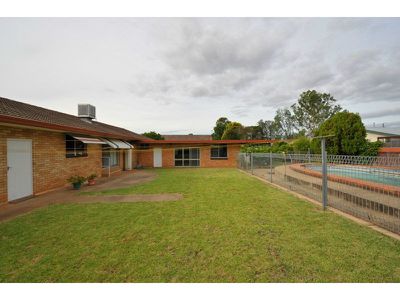 14 Daniel Keane Cres, Gunnedah