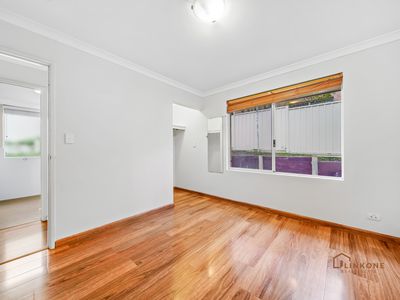 2 / 94 Hobbs Avenue, Como