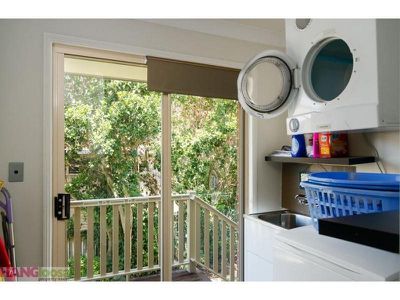 1 Ferntree Court, Noosaville