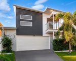 25 Harbour Rise, Hope Island