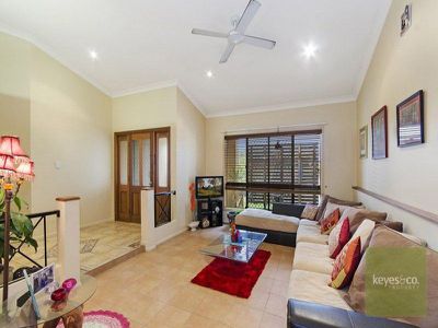 24 La Trobe Close, Douglas