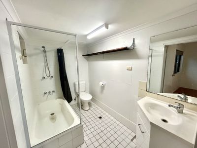 1 / 71 Boland Street, Westcourt