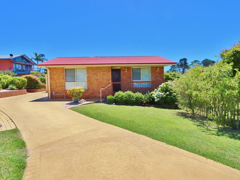 12 Blue Marlin Court, Eden