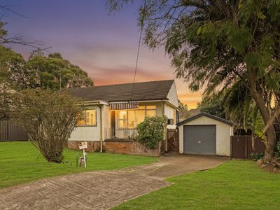 6 Croker Place, Guildford