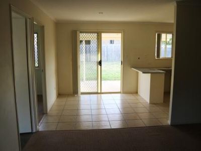 46 Emerald Park Way, Urangan