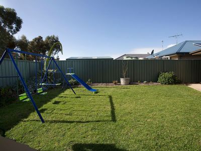 8 Chartreuse Court, Aldinga Beach