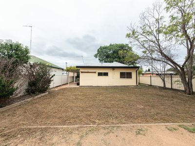 2 Frith Street, Dubbo